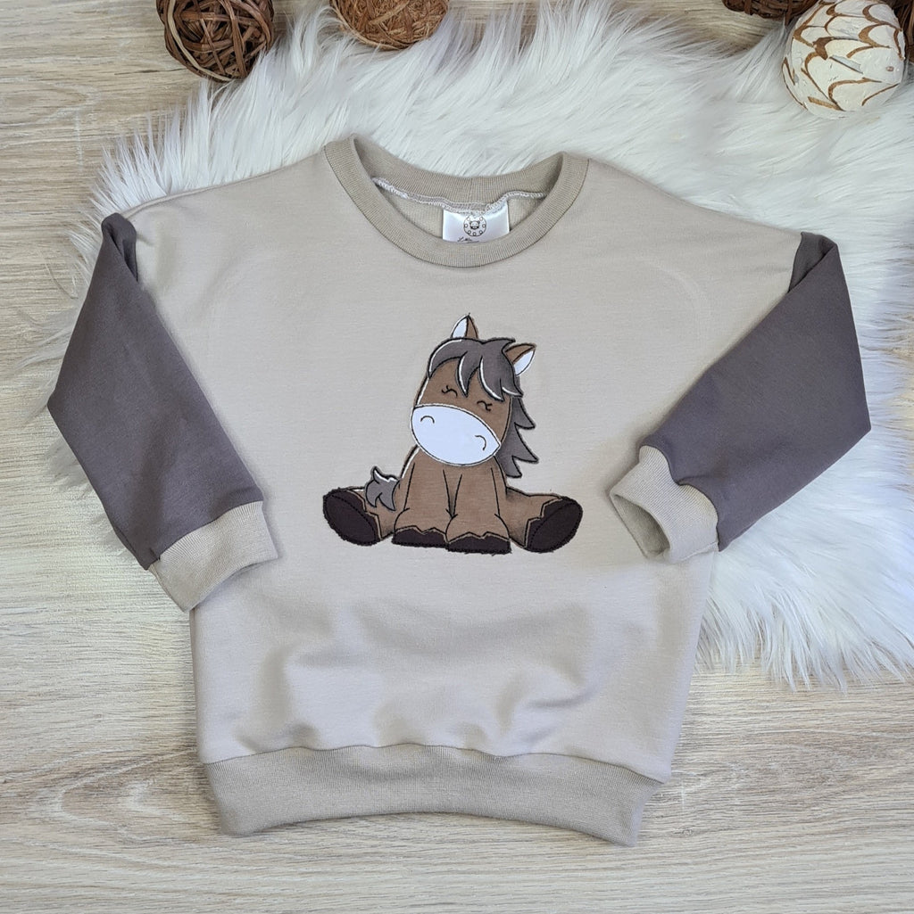 Kinder Pullover "Pferd." mit Pferde-Stickerei, French Terry 95% Baumwolle 5% Elasthan, handgenäht | Little Falili
