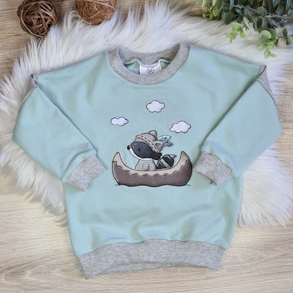 Kinder Pullover "Waschbär" mit Waschbär-Stickerei, French Terry 95% Baumwolle 5% Elasthan, handgenäht | Little Falili
