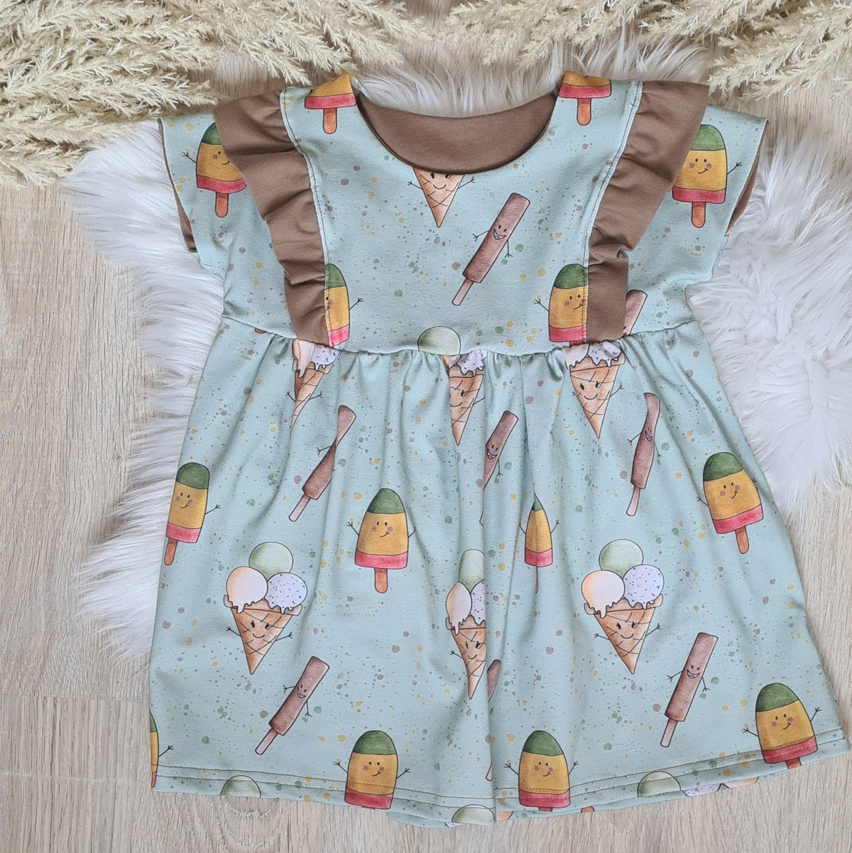 Kinder Tunika Kleid "Eis" mit Eis-Motiv, Jersey 95% Baumwolle 5% Elasthan, handgenäht | Little Falili
