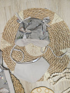Baby Öhrchen-Mütze "Pilze" mit Pilz-Motiv, handgemacht aus French Terry & Jersey, 95% Baumwolle 5% Elasthan | Little Falili
