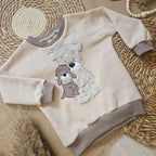 Kinder Pullover "Bär & Otter." mit Bär- & Otter-Stickerei, Waffelstrickjersey 100% Baumwolle, handgenäht | Little Falili
