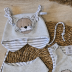 Datail ansicht Mütze mit Otter stick Applikation