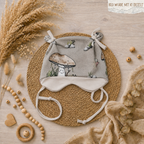 Baby Öhrchen-Mütze "Pilze" mit Pilz-Motiv, handgemacht aus French Terry & Jersey, 95% Baumwolle 5% Elasthan | Little Falili
