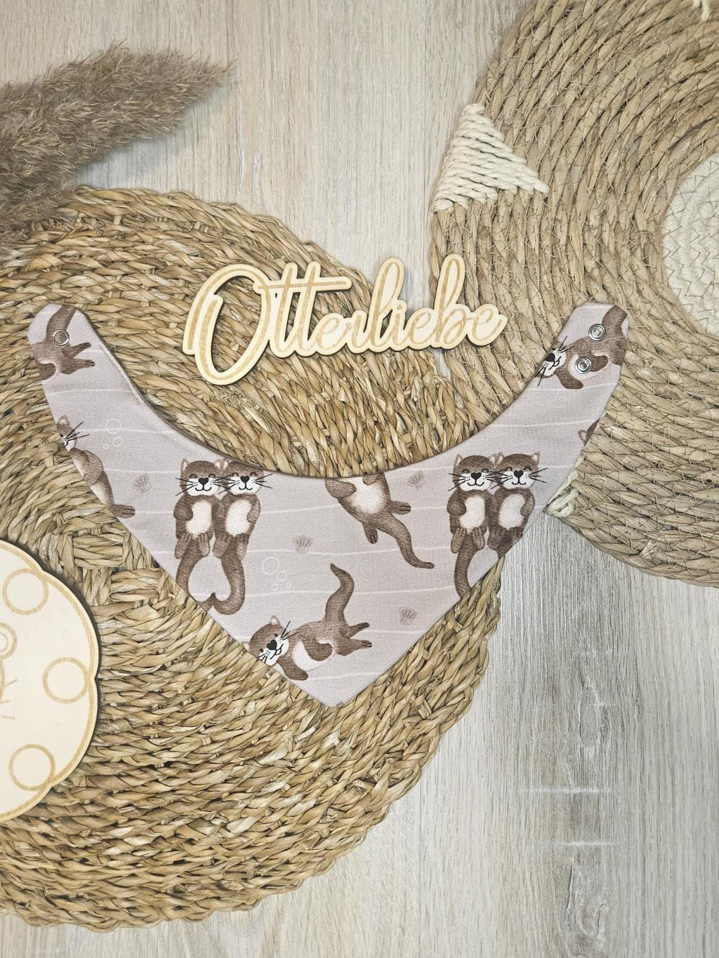 Halstuch "Otterliebe 2.0" mit Otter-Motiv, French Terry & Jersey 95% Baumwolle 5% Elasthan, handgenäht | Little Falili
